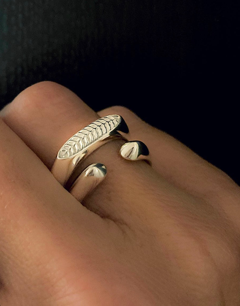 Manta Kiss Ring